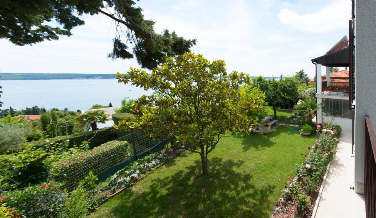 Beautiful Apartment With Picturesque View And Free Parking Portorož Kültér fotó