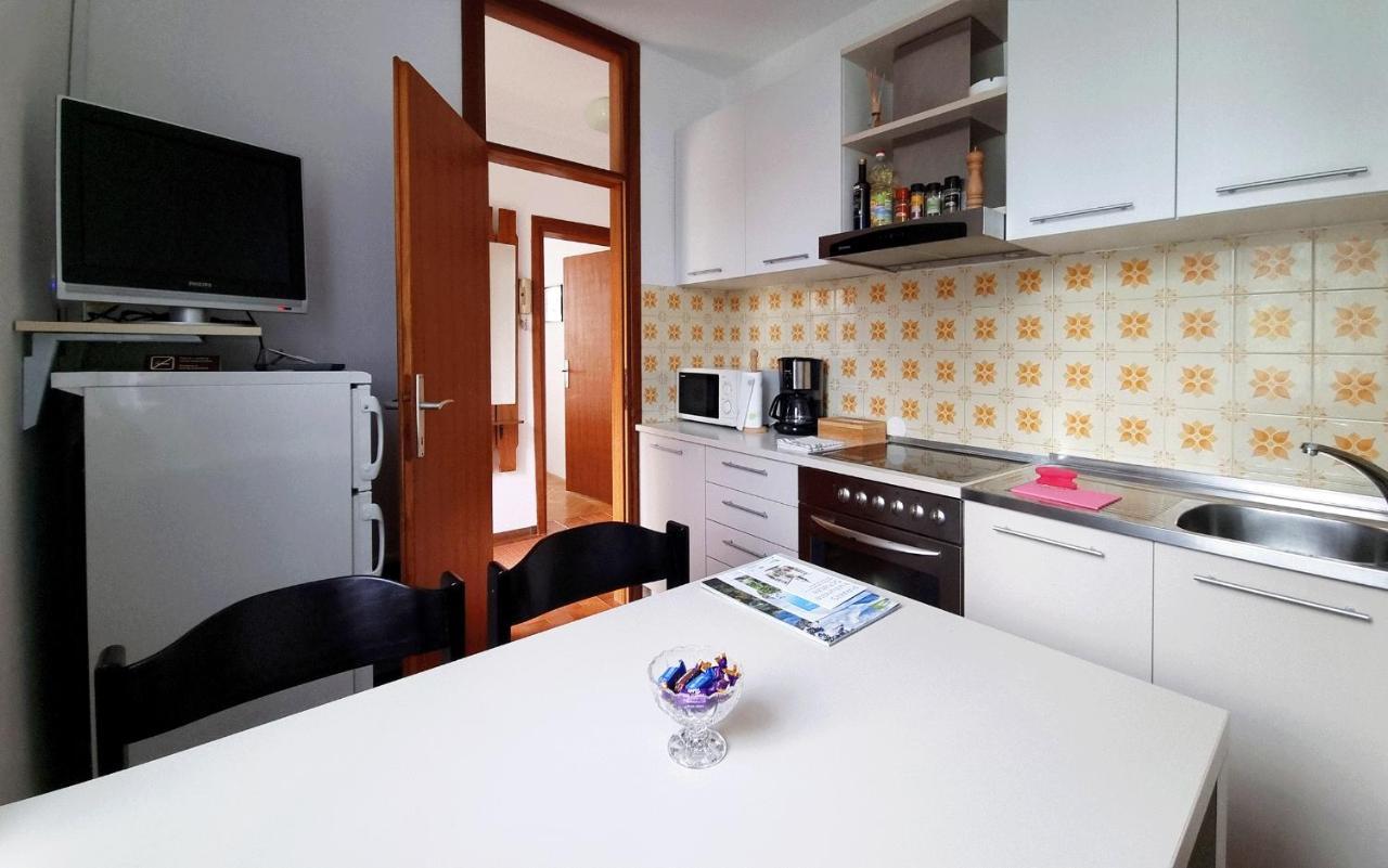 Beautiful Apartment With Picturesque View And Free Parking Portorož Kültér fotó